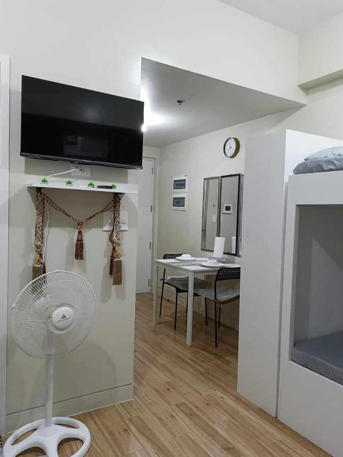 Budget Accommodation Holland Park Condominium Southwoods Binan Laguna Jalang Экстерьер фото